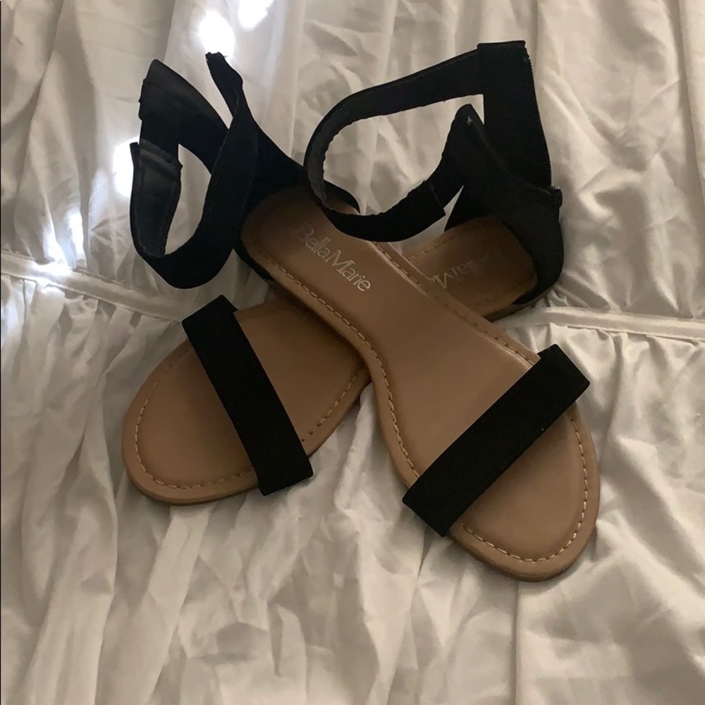 Very cute summer sandals